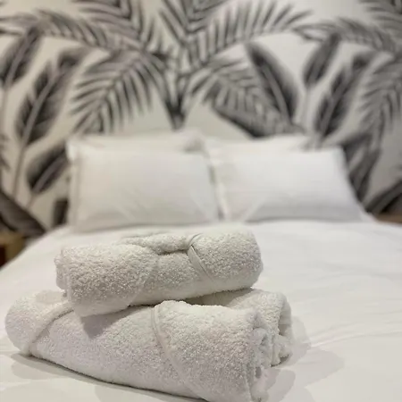 Into The Wine * Dijon