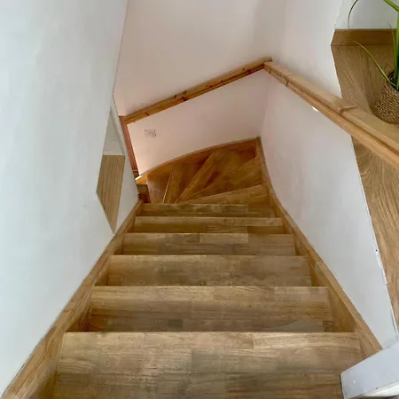 Into The Wine 아파트 디종