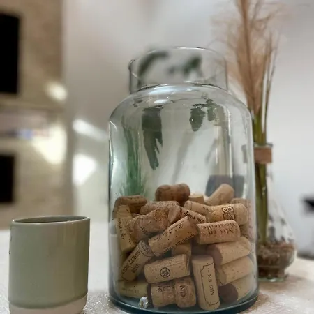 Apartment Into The Wine